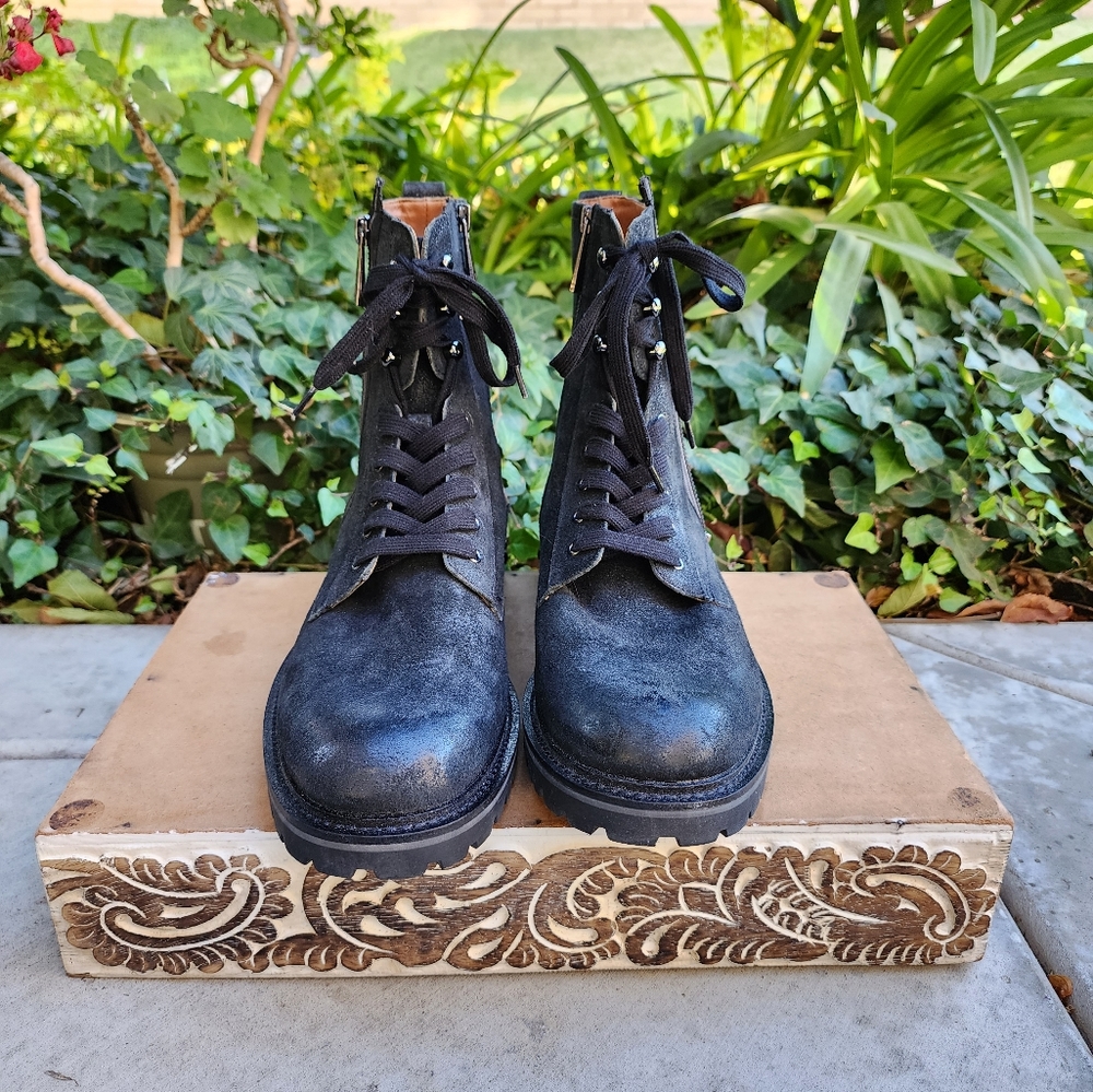 Edgy Steve Madden Studded Lug Sole Weathered Leather Combat Boots - Picture 4 of 10
